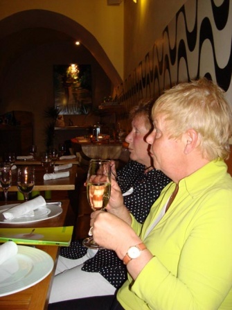 Cava drinken in Ambiente Praag